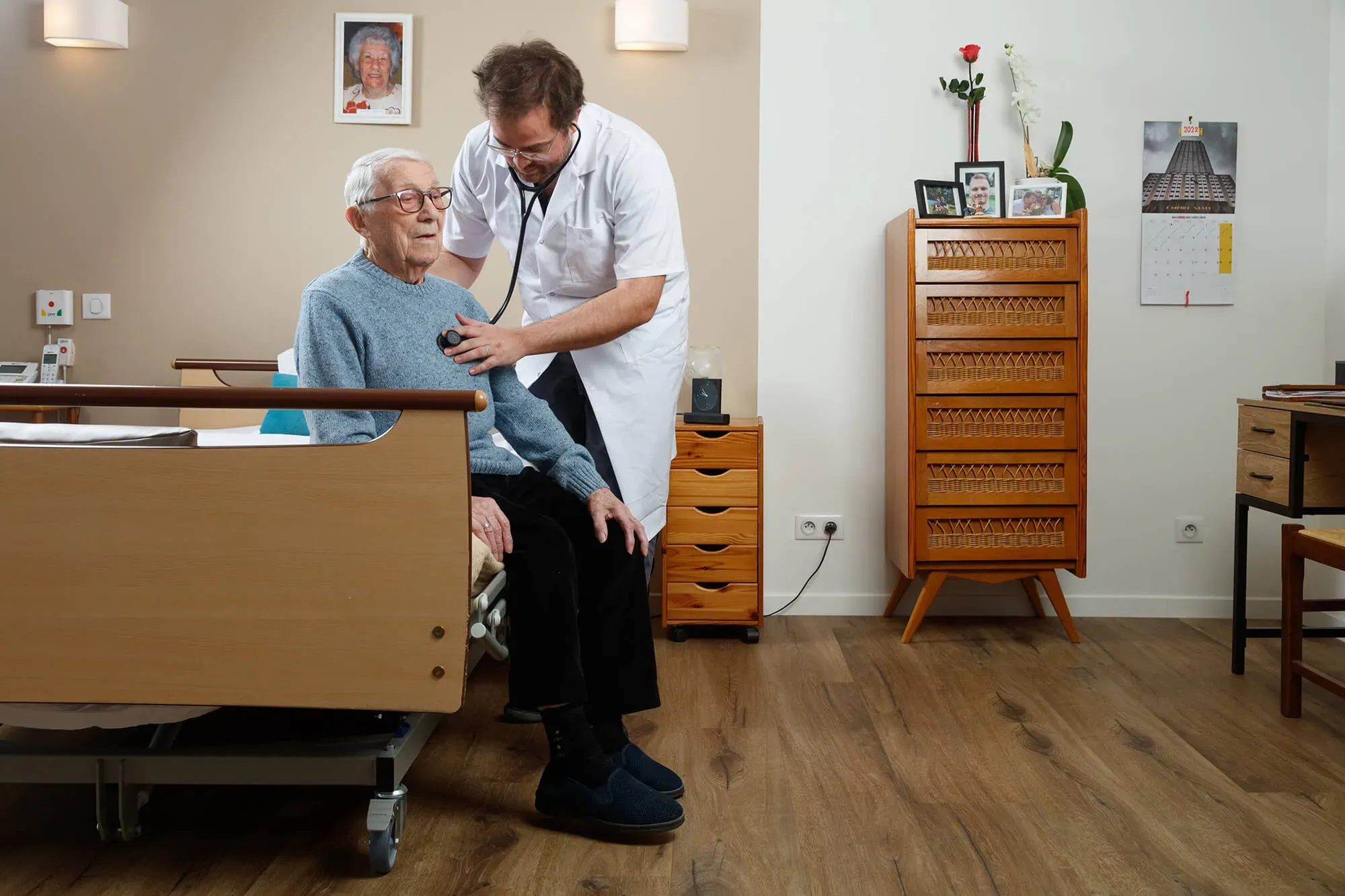 Soignant d’EHPAD en suivi médical à Villeneuve-Saint-Georges